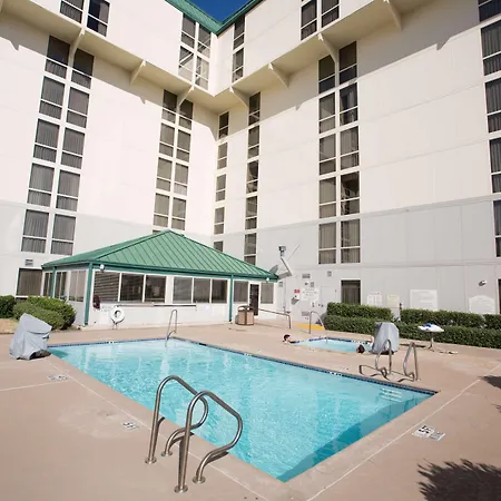 Hilton Garden Inn Dallas/Market Center-2